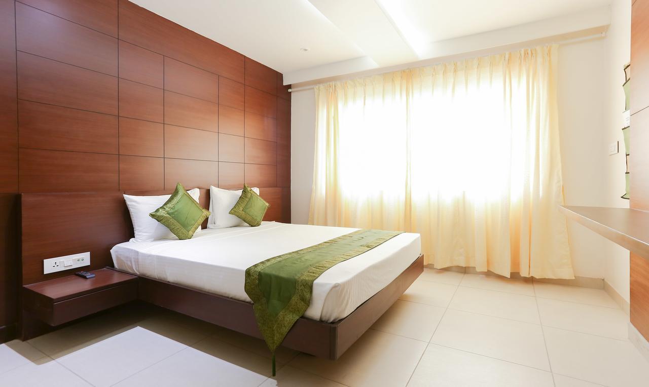 Hotel Treebo Trend Vijaya Grand à Udupi Extérieur photo