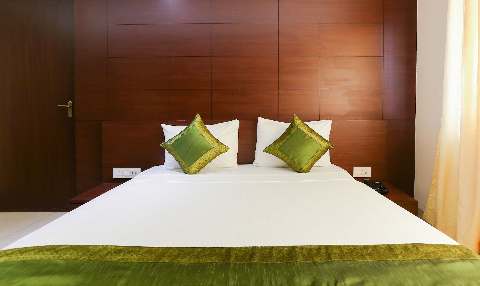 Hotel Treebo Trend Vijaya Grand à Udupi Extérieur photo